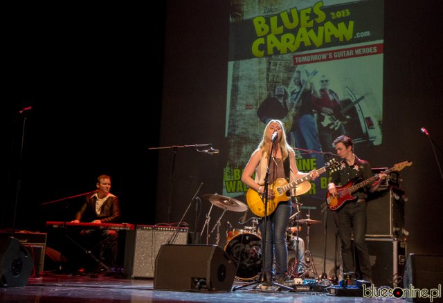Joanne Shaw Taylor at Bluestracje 2013 (13)